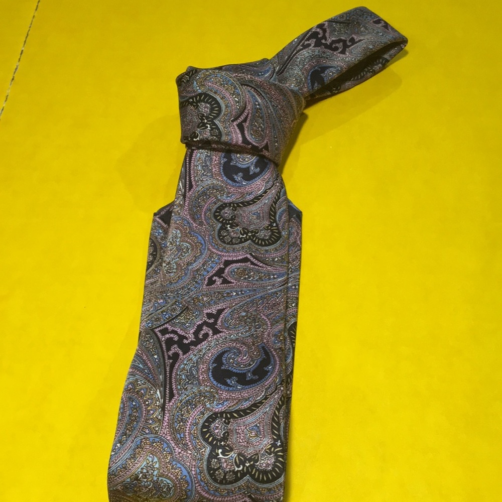 Necktie - Picture 3 of 3